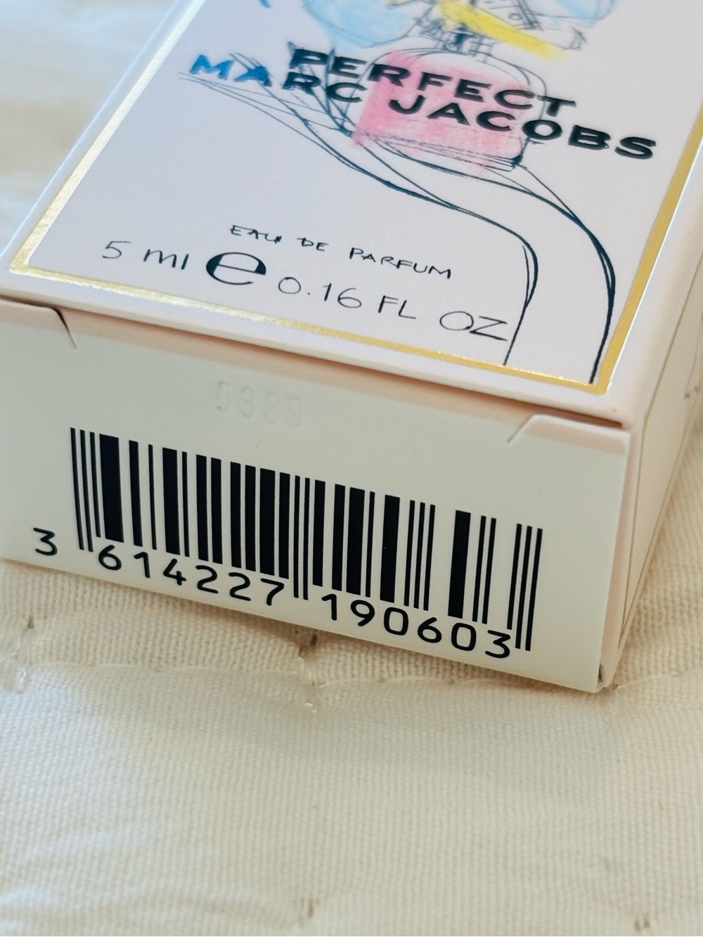 Miniature Sample of Marc Jacobs Perfect EDP 5 mL - Picture 7 of 9